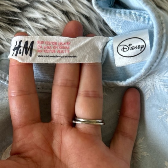 H&M Disney US6-8Y Elsa Dress - Picture 3 of 3